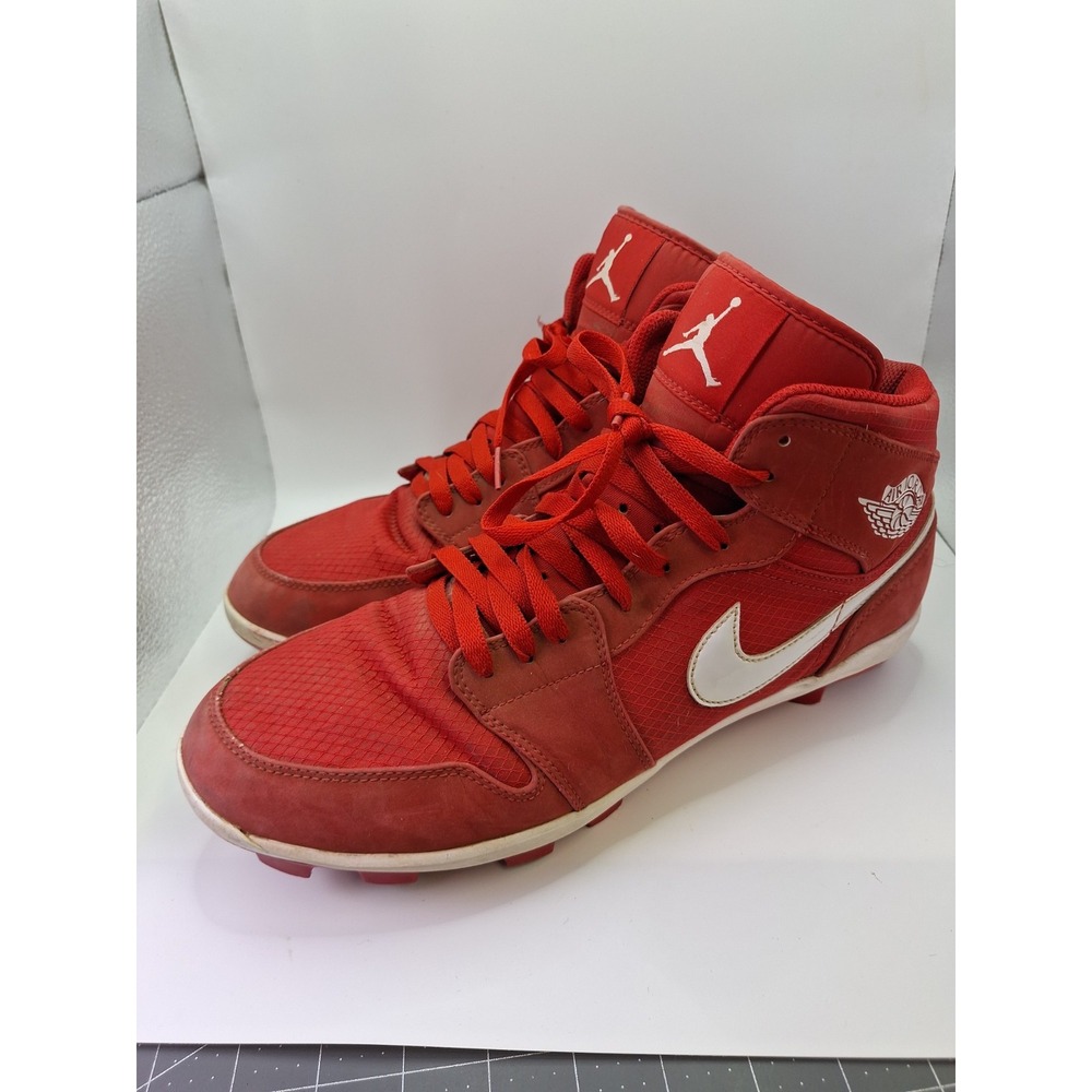 Nike Air Jordan 1 Retro MCS Mens Size 12 Baseball Cleats University Red Retro